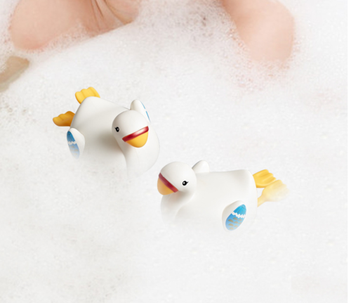 Baby Bath Toys Cute Cartoon Goose Dolphin Swimming Wind-up Clockwork